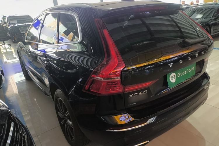 Used Volvo XC60 2021 T5 4x4 Smart Luxury Edition Exterior 2