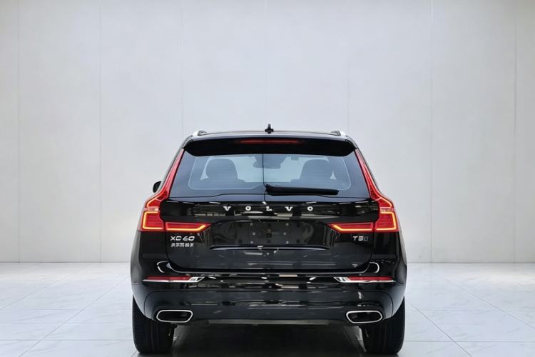 Used Volvo XC60 2021 T5 4x4 Smart Luxury Edition Exterior 3