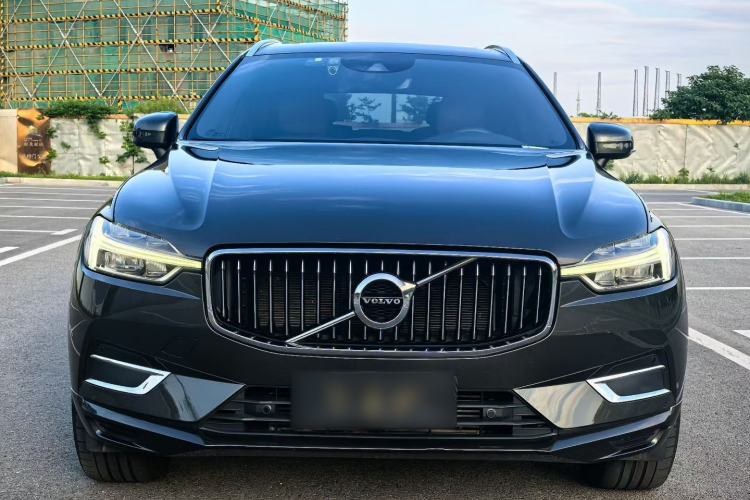 Used Volvo XC60 2021 T5 4x4 Smart Luxury Edition Exterior 5