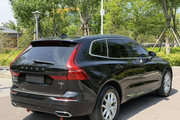 Used Volvo XC60 2021 T5 4x4 Smart Luxury Edition Exterior 7