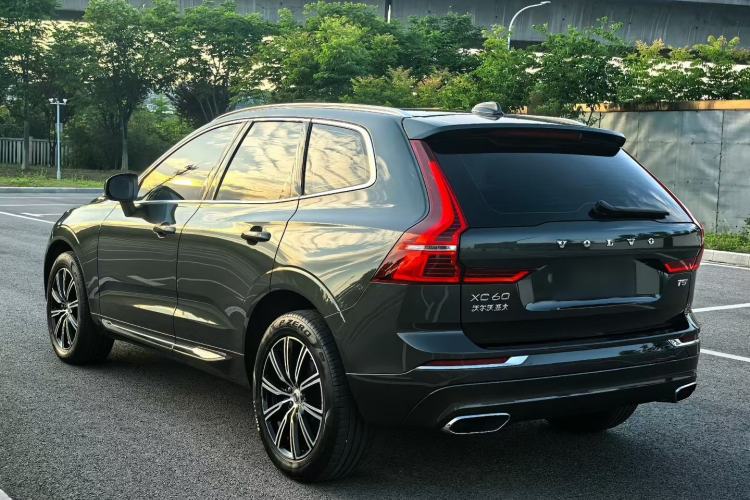 Used Volvo XC60 2021 T5 4x4 Smart Luxury Edition Exterior 9