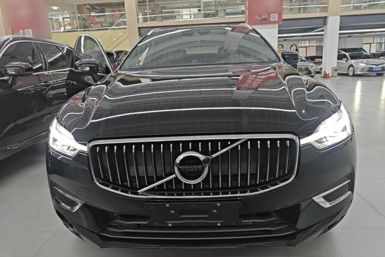 Used Volvo XC60 2021 T5 4x4 Smart Luxury Edition Front