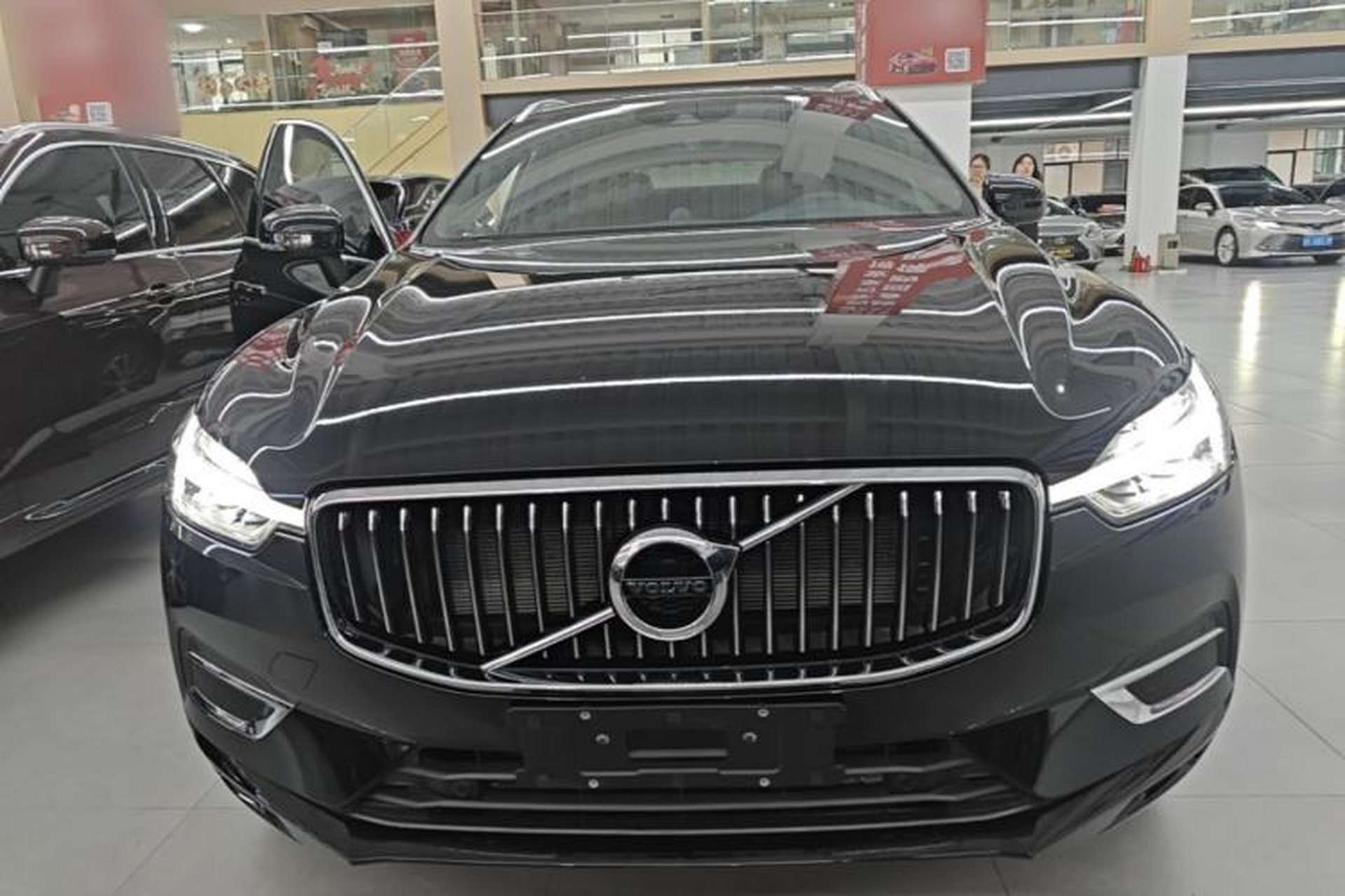 Used Volvo XC60 2021 T5 4x4 Smart Luxury Edition Front