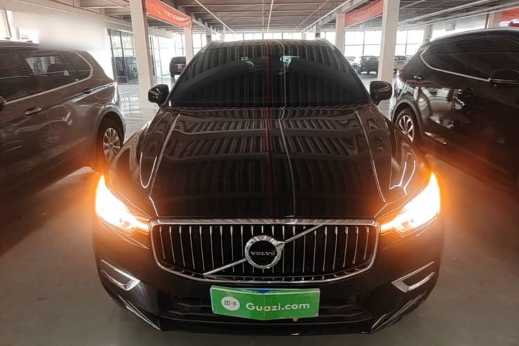 Used Volvo XC60 2021 T5 4x4 Smart Luxury Edition Front