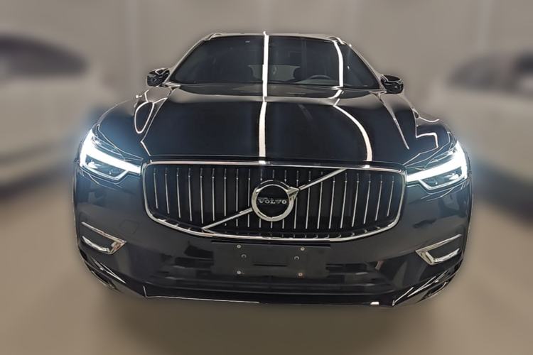 Used Volvo XC60 2021 T5 4x4 Smart Luxury Edition Front
