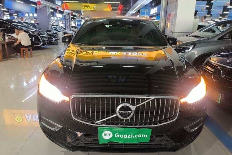 Used Volvo XC60 2021 T5 4x4 Smart Luxury Edition Front