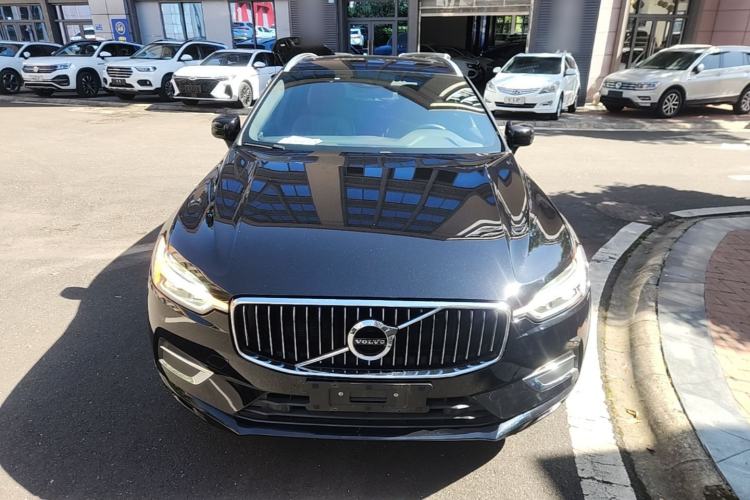 Used Volvo XC60 2021 T5 4x4 Smart Luxury Edition Front