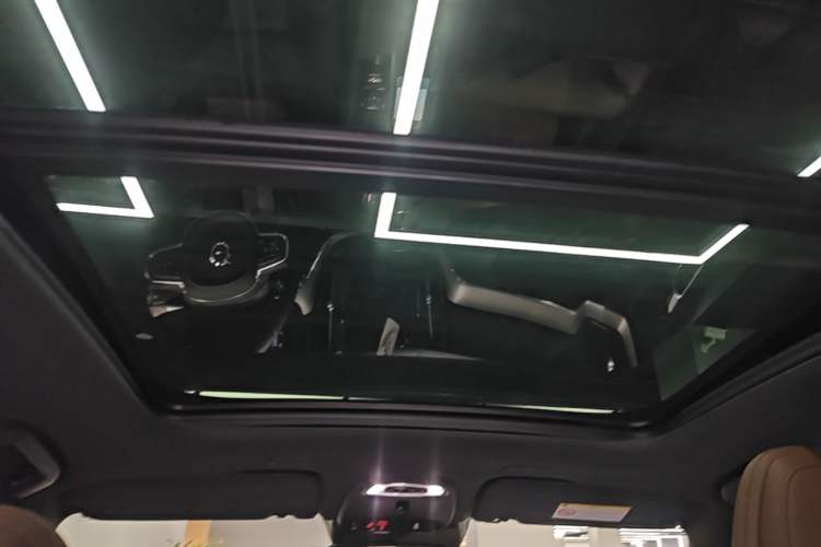 Used Volvo XC60 2021 T5 4x4 Smart Luxury Edition Headliner