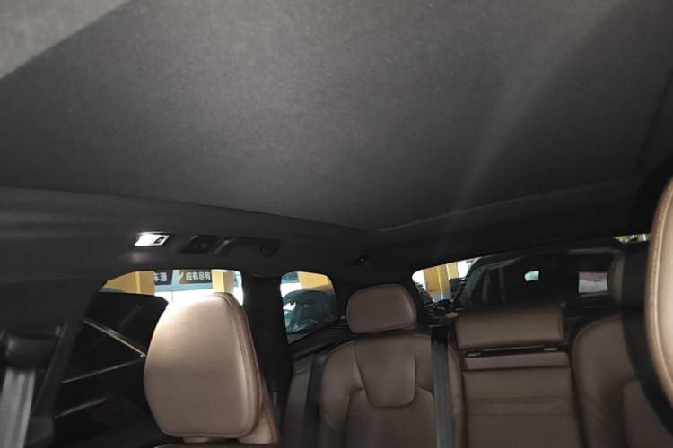Used Volvo XC60 2021 T5 4x4 Smart Luxury Edition Headliner