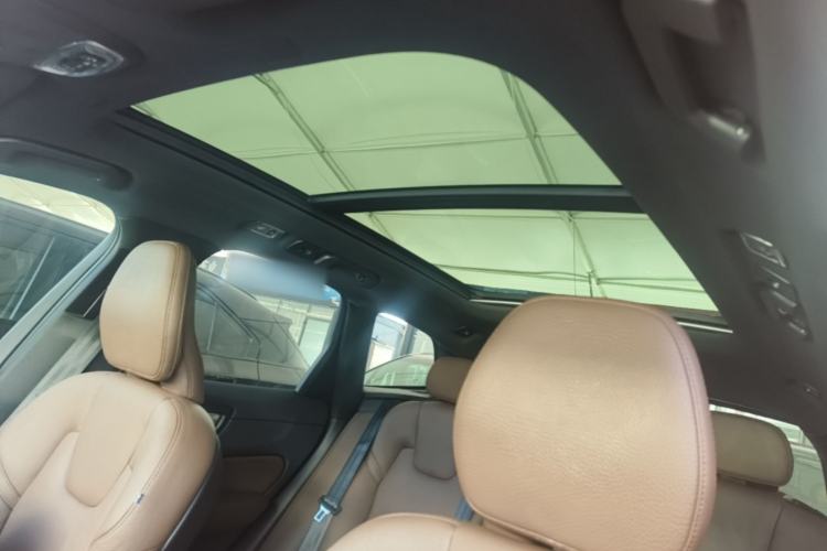 Used Volvo XC60 2021 T5 4x4 Smart Luxury Edition Headliner
