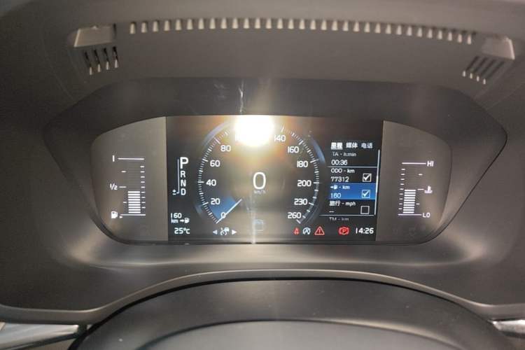 Used Volvo XC60 2021 T5 4x4 Smart Luxury Edition Instrument Cluster