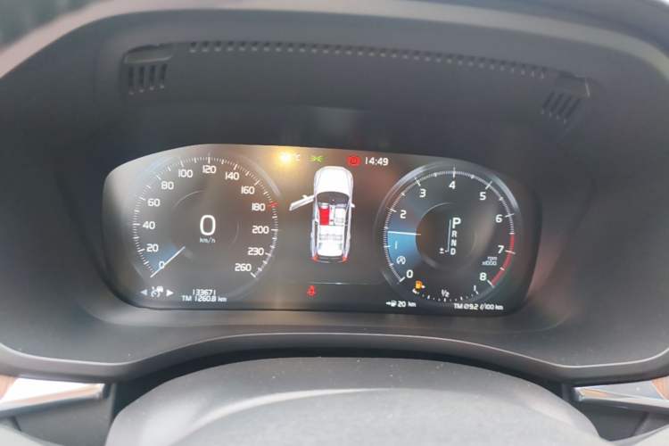 Used Volvo XC60 2021 T5 4x4 Smart Luxury Edition Instrument Cluster