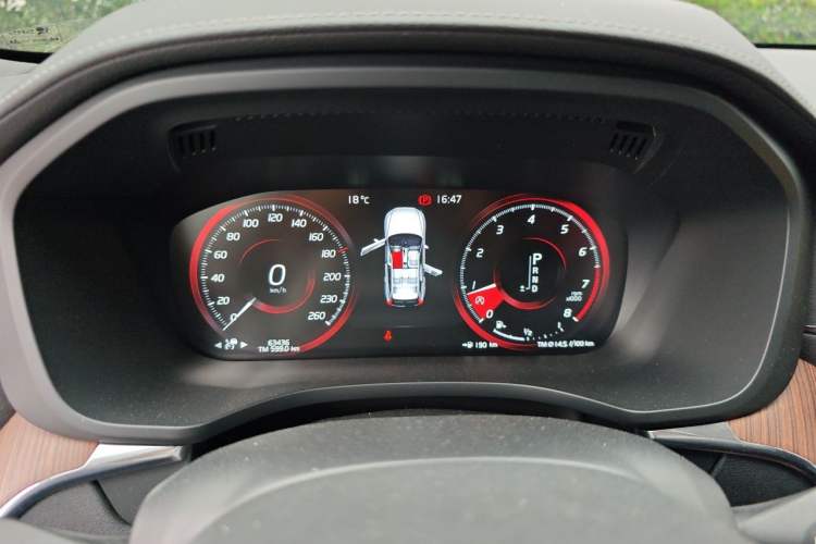 Used Volvo XC60 2021 T5 4x4 Smart Luxury Edition Instrument Cluster