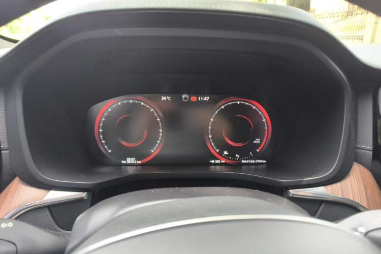 Used Volvo XC60 2021 T5 4x4 Smart Luxury Edition Instrument Cluster