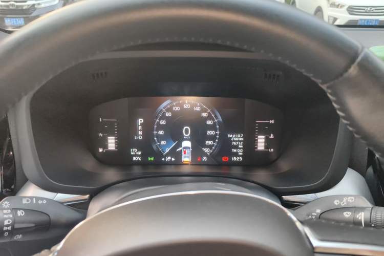 Used Volvo XC60 2021 T5 4x4 Smart Luxury Edition Instrument Cluster