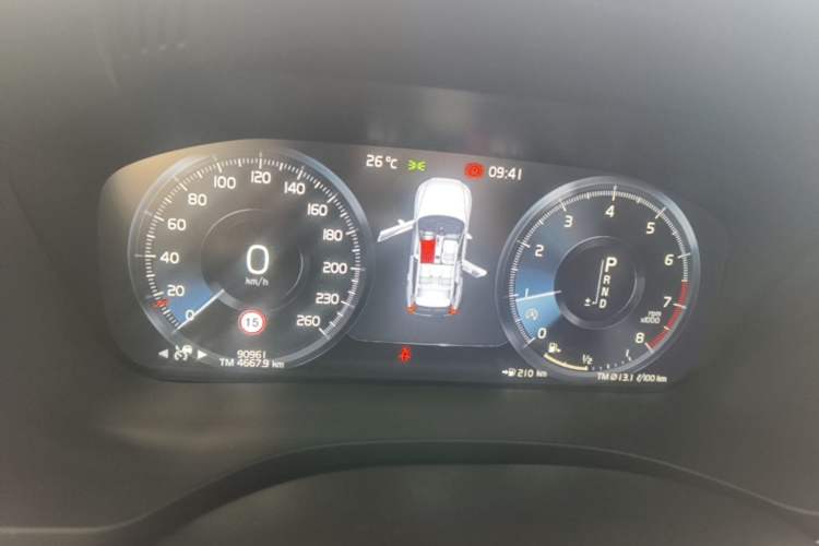 Used Volvo XC60 2021 T5 4x4 Smart Luxury Edition Instrument Cluster