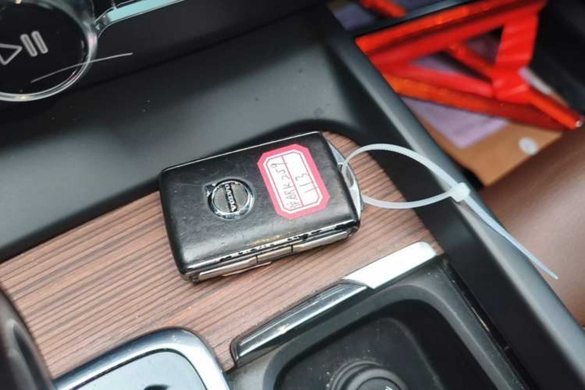 Used Volvo XC60 2021 T5 4x4 Smart Luxury Edition Interior 1
