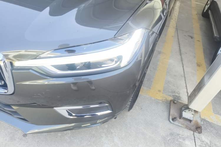 Used Volvo XC60 2021 T5 4x4 Smart Luxury Edition Left Front Headlight
