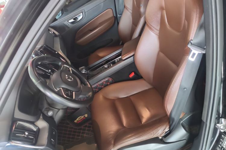 Used Volvo XC60 2021 T5 4x4 Smart Luxury Edition Left Front Seat