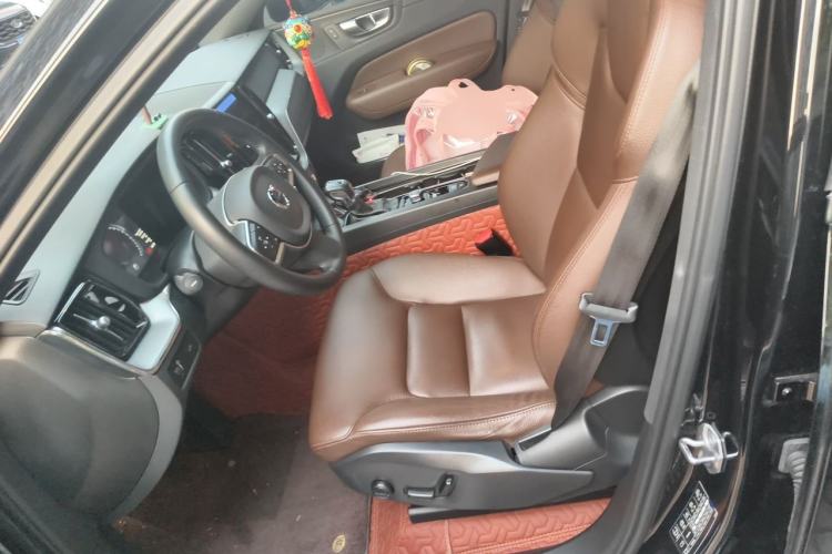 Used Volvo XC60 2021 T5 4x4 Smart Luxury Edition Left Front Seat