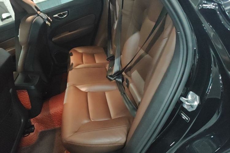 Used Volvo XC60 2021 T5 4x4 Smart Luxury Edition Left Rear Seat