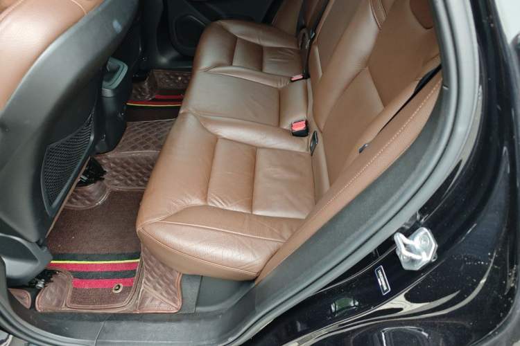 Used Volvo XC60 2021 T5 4x4 Smart Luxury Edition Left Rear Seat