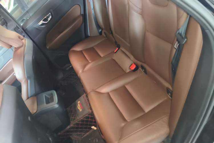 Used Volvo XC60 2021 T5 4x4 Smart Luxury Edition Left Rear Seat