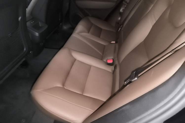 Used Volvo XC60 2021 T5 4x4 Smart Luxury Edition Left Rear Seat