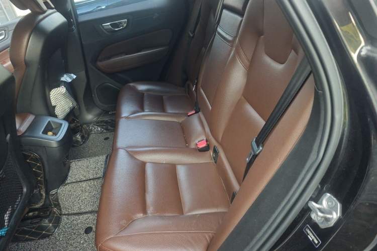 Used Volvo XC60 2021 T5 4x4 Smart Luxury Edition Left Rear Seat