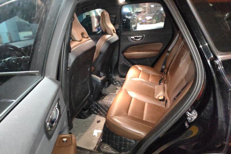 Used Volvo XC60 2021 T5 4x4 Smart Luxury Edition Left Rear Seat