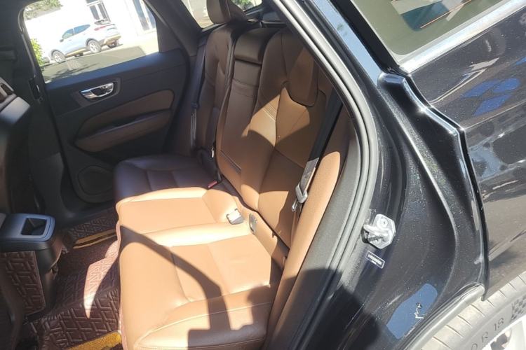 Used Volvo XC60 2021 T5 4x4 Smart Luxury Edition Left Rear Seat