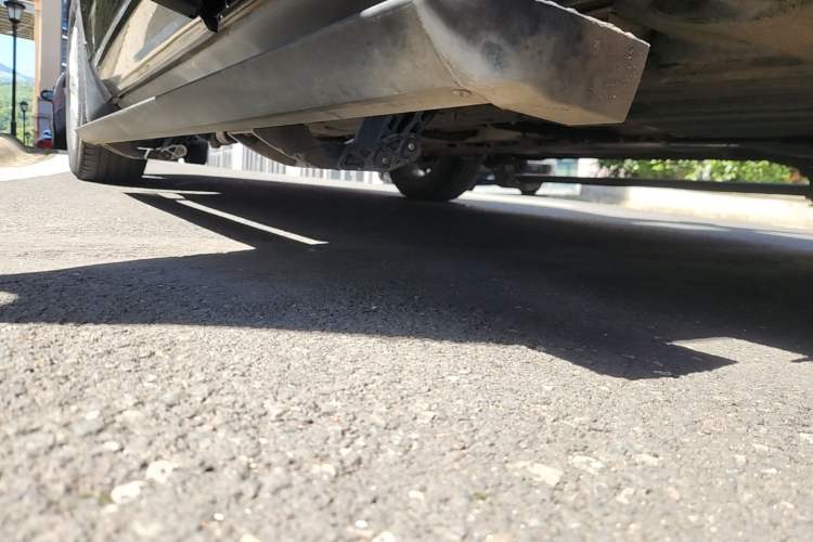 Used Volvo XC60 2021 T5 4x4 Smart Luxury Edition Left Side Sill