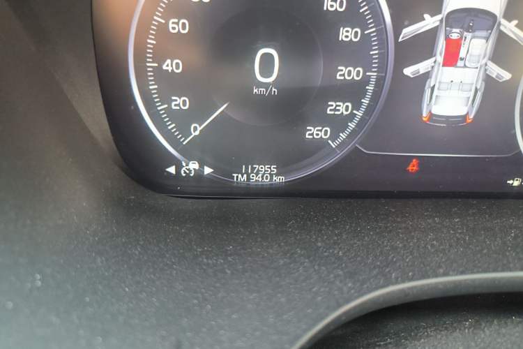 Used Volvo XC60 2021 T5 4x4 Zhiya Luxury Edition Odometer Close Up