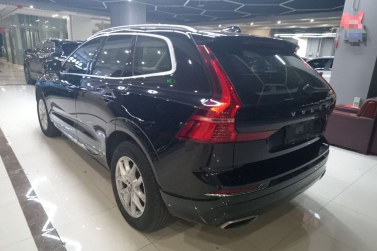 Used Volvo XC60 2021 T5 4x4 Smart Luxury Edition Rear Left 45 Deg