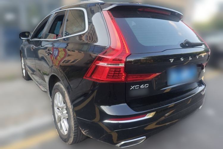 Used Volvo XC60 2021 T5 4x4 Smart Luxury Edition Rear Left 45 Deg