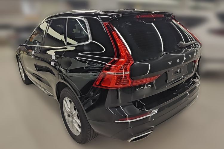 Used Volvo XC60 2021 T5 4x4 Smart Luxury Edition Rear Left 45 Deg