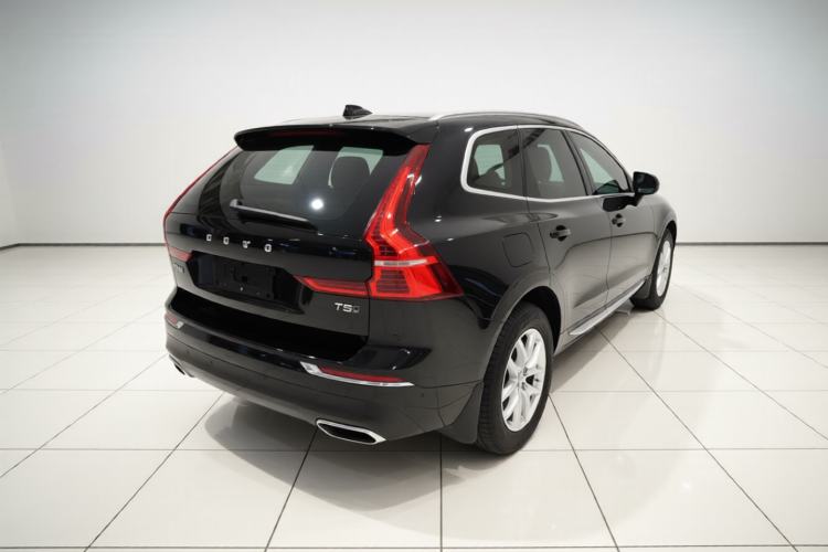 Used Volvo XC60 2021 T5 4x4 Smart Luxury Edition Rear Right 45 Deg