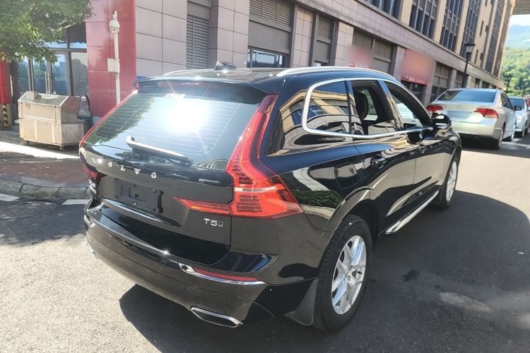 Used Volvo XC60 2021 T5 4x4 Smart Luxury Edition Rear Right 45 Deg