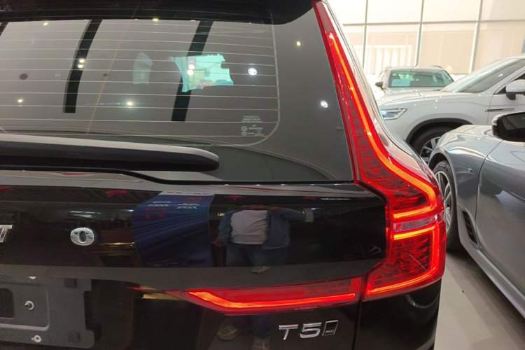 Used Volvo XC60 2021 T5 4x4 Smart Luxury Edition Right Rear Taillight