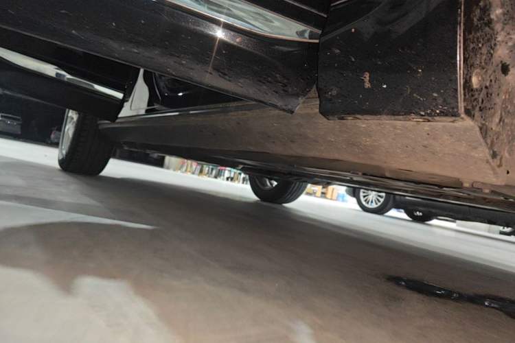 Used Volvo XC60 2021 T5 4x4 Smart Luxury Edition Right Side Sill