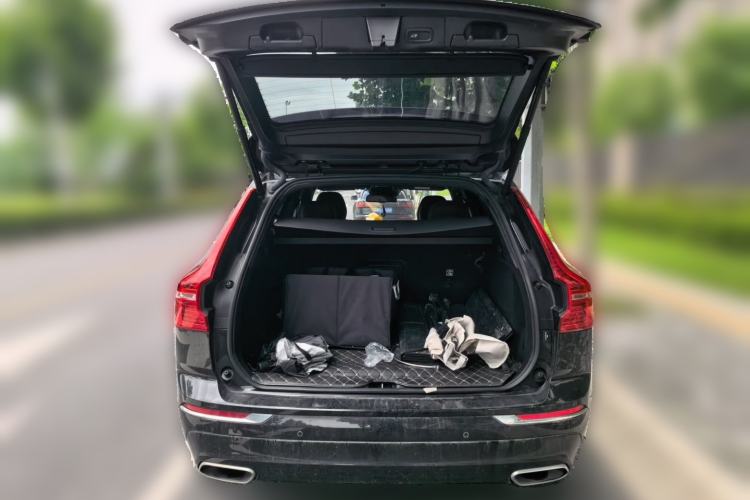 Used Volvo XC60 2021 T5 4x4 Smart Luxury Edition Trunk