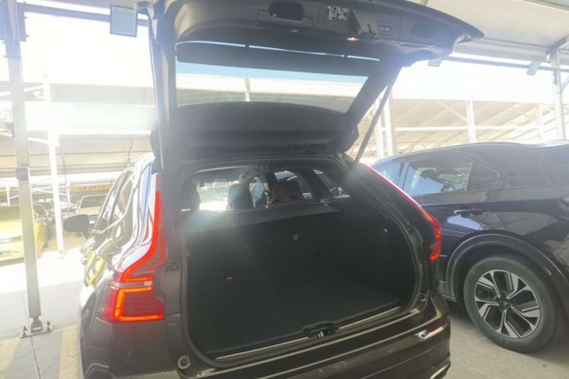 Used Volvo XC60 2021 T5 4x4 Smart Luxury Edition Trunk