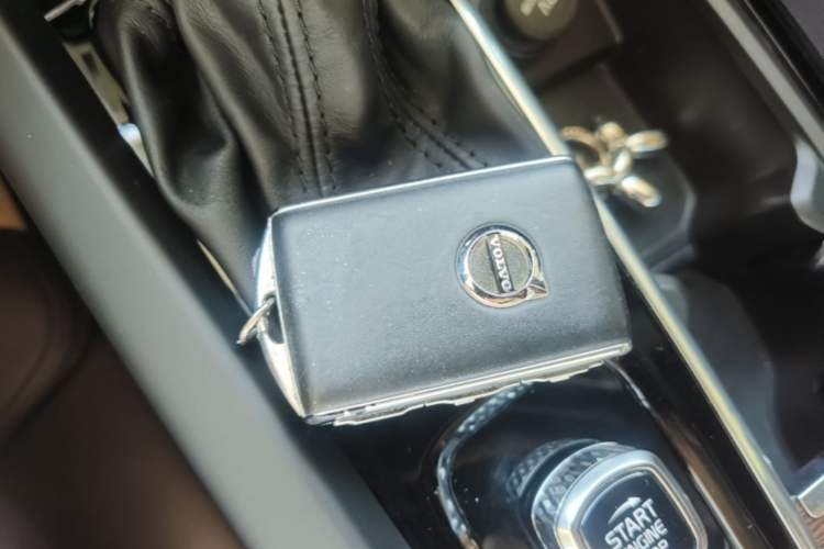 Used Volvo XC60 2021 T5 4x4 Smart Luxury Edition Vehicle Key