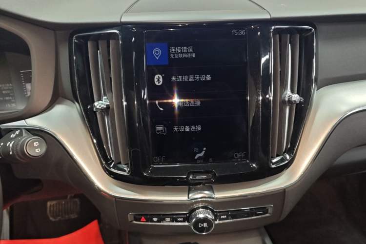 Used Volvo XC60 2021 T5 4x4 Smart Luxury Edition Audio And AC Panel