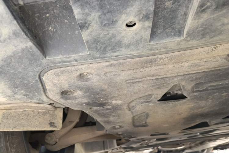 Used Volvo XC60 2021 T5 4x4 Zhiyi Sport Edition Chassis Front Left