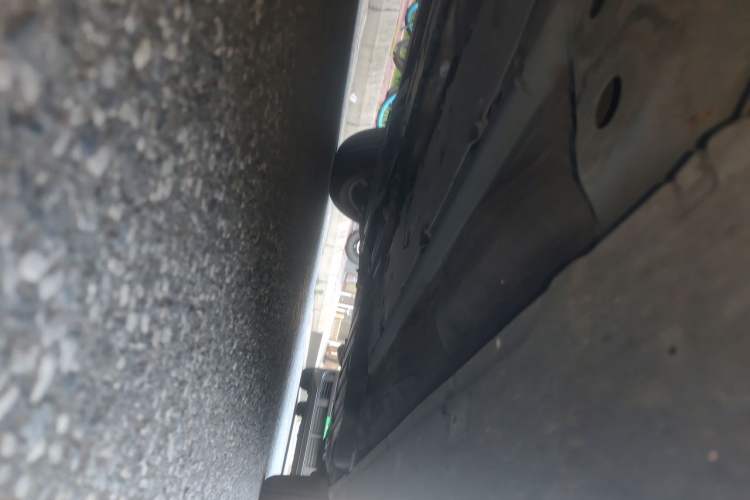 Used Volvo XC60 2021 T5 4x4 Zhiyi Sport Edition Chassis Front Left