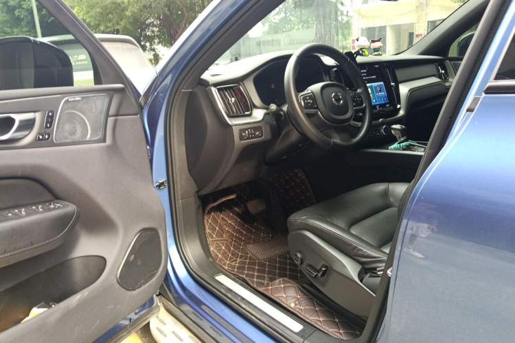 Used Volvo XC60 2021 T5 4x4 Zhiyi Sport Edition Driver Seat