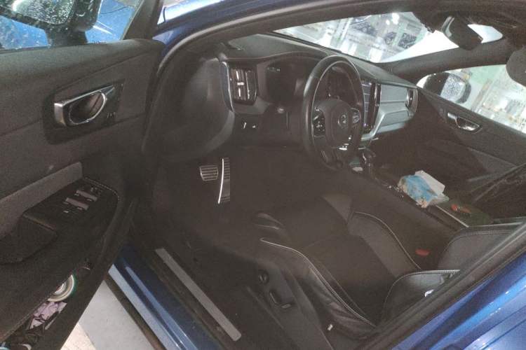 Used Volvo XC60 2021 T5 4x4 Smart & Advanced Sport Edition Driver Seat