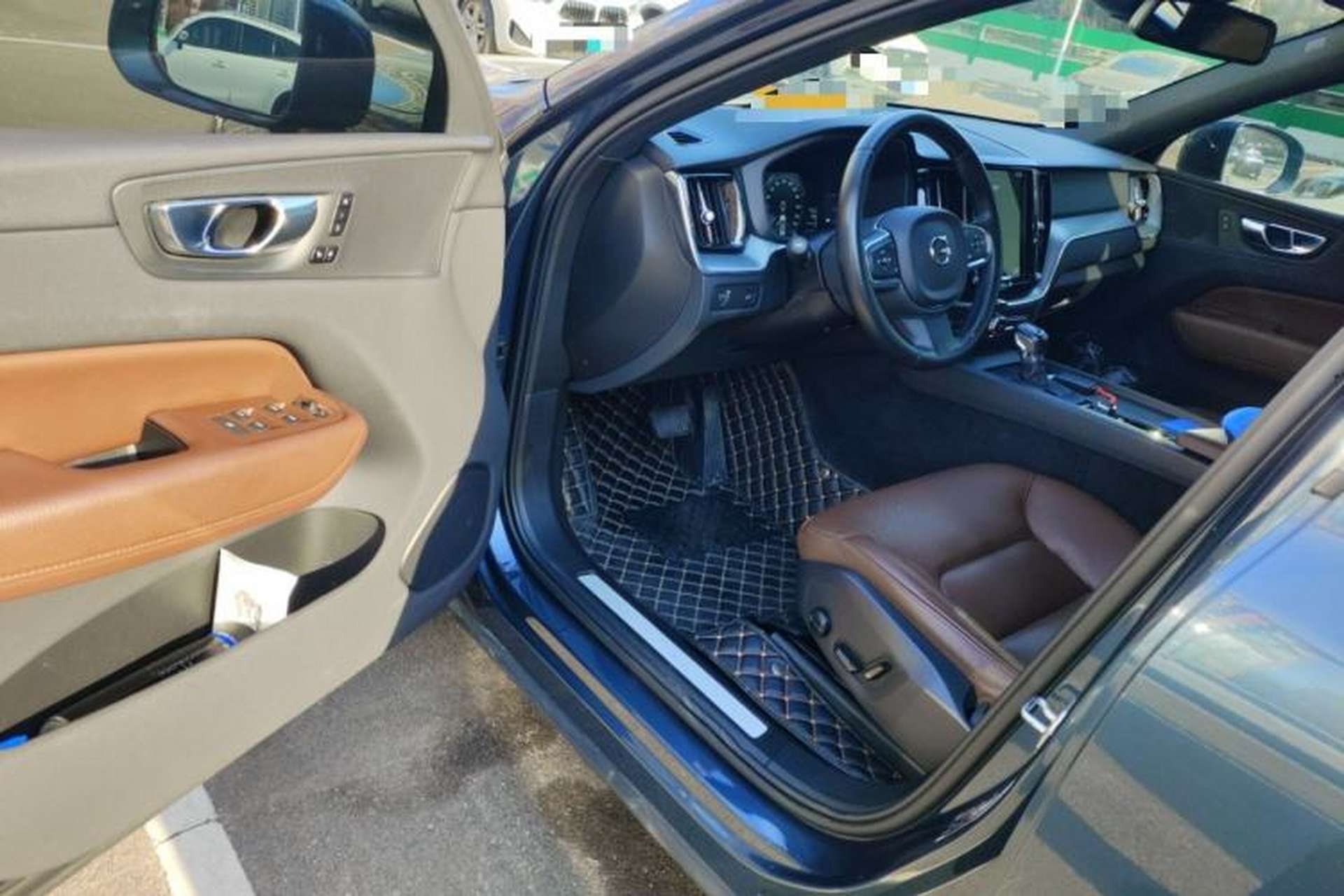 Used Volvo XC60 2021 T5 4x4 Smart Luxury Edition Driver Seat