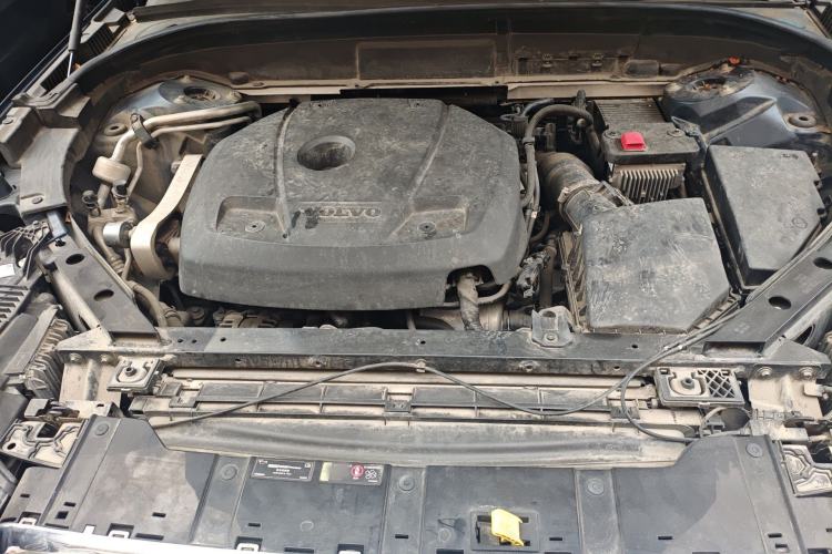 Used Volvo XC60 2021 T5 4x4 Smart Luxury Edition Engine Bay